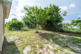 2985 St Charles St, Fort Myers, FL 33916 - Photo 24