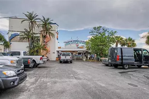 704 Bayshore Dr, Tarpon Springs, FL 34689 - Photo 74