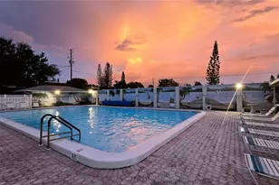 4330 Tahitian Gardens Cir, Holiday, FL 34691 - Photo 6