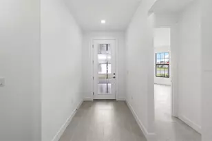 10827 Sun Drop St, Venice, FL 34293 - Photo 4