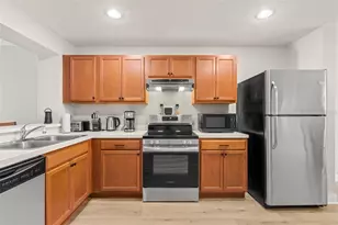 2523 Sandy Beach Ln, Clearwater, FL 33763 - Photo 12