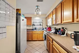 4555 Cynthia Ln, Spring Hill, FL 34606 - Photo 10