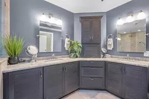 1063 Pinellas Bayway S, Saint Petersburg, FL 33715 - Photo 56