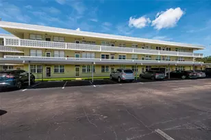 4890 Bay St NE, Saint Petersburg, FL 33703 - Photo 2