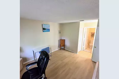 7249 Parkside Villas Drive N, Saint Petersburg, FL 33709 - Photo 32