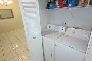 7249 Parkside Villas Dr N, Saint Petersburg, FL 33709 - Photo 24
