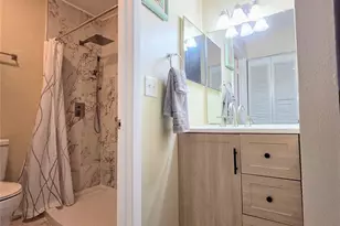 7249 Parkside Villas Dr N, Saint Petersburg, FL 33709 - Photo 30