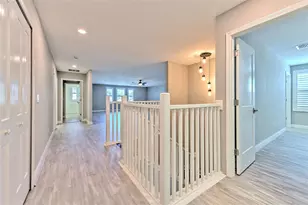 911 Seagrape Dr, Ruskin, FL 33570 - Photo 24