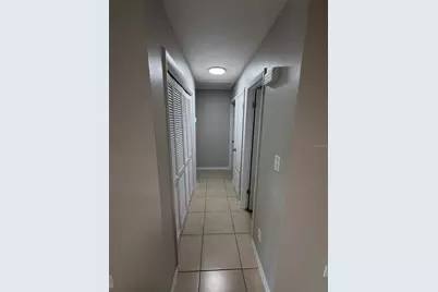11510 Valencia Dr #2, Seffner, FL 33584 - Photo 10
