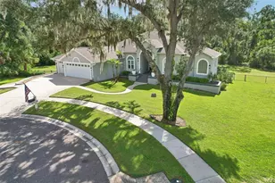 5207 Merion Rd, Valrico, FL 33596 - Photo 2