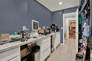 302 Belle Terre Ave, Temple Terrace, FL 33617 - Photo 22