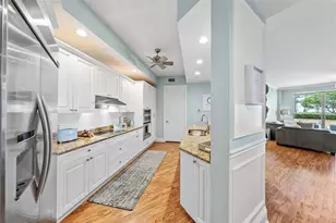 470 Mandalay Ave, Clearwater, FL 33767 - Photo 14