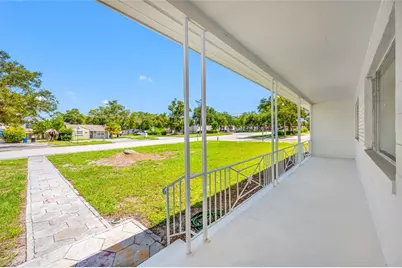 5000 9th Avenue N, Saint Petersburg, FL 33710 - Photo 2