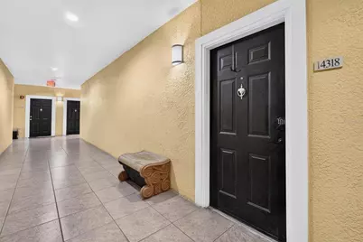2010 E Palm Avenue #14318, Tampa, FL 33605 - Photo 4