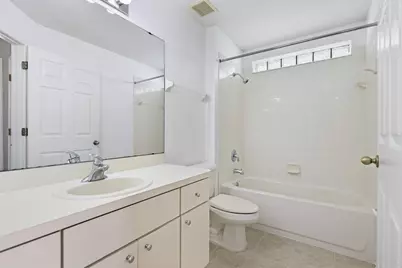 7408 Oxford Garden Circle, Apollo Beach, FL 33572 - Photo 18