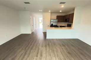 31211 Midnight Sun Wy, Wesley Chapel, FL 33545 - Photo 6