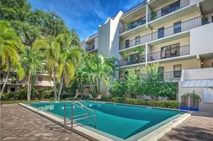105 4th Ave NE, Saint Petersburg, FL 33701 - Photo 1