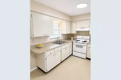 5222 Bogdonoff Drive, Seffner, FL 33584 - Photo 6