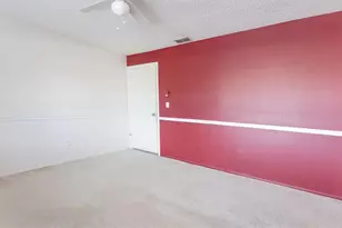 9209 Seminole Blvd, Seminole, FL 33772 - Photo 10