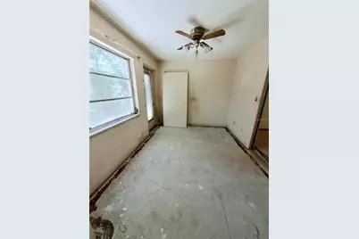 450 32nd Ave N #107W, Saint Petersburg, FL 33704 - Photo 16