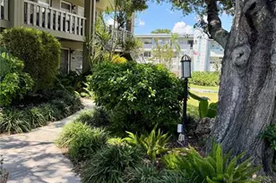 450 32nd Ave N, Saint Petersburg, FL 33704 - Photo 6