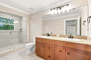 1109 S Pine Lake Dr, Tampa, FL 33612 - Photo 20