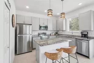 34162 Rogallo Ln, Wesley Chapel, FL 33545 - Photo 6