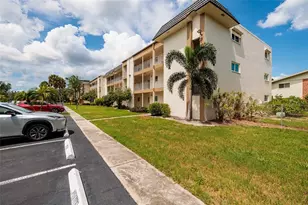 4595 Chancellor St NE, Saint Petersburg, FL 33703 - Photo 30