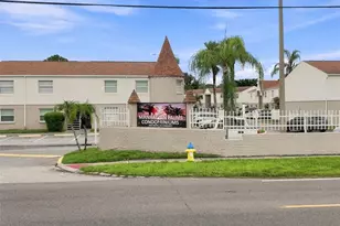 7210 N Manhattan Ave, Tampa, FL 33614 - Photo 2