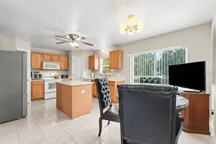 30346 Rattana Ct, Wesley Chapel, FL 33545 - Photo 12