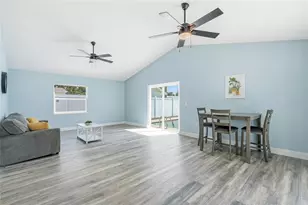 1811 49th Street N, Saint Petersburg, FL 33710 - Photo 12