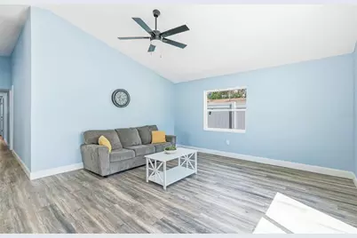 1811 49th Street N, Saint Petersburg, FL 33710 - Photo 14