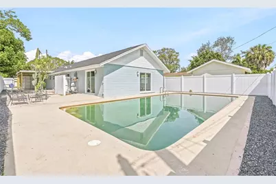 1811 49th Street N, Saint Petersburg, FL 33710 - Photo 2