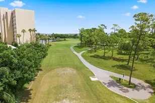 2621 Cove Cay Dr, Clearwater, FL 33760 - Photo 34