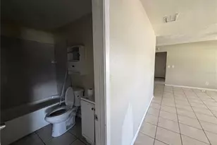 912 Skyview Dr, Brandon, FL 33510 - Photo 24