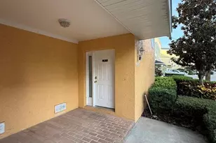 445 Bayou-Village Dr, Tarpon Springs, FL 34689 - Photo 2