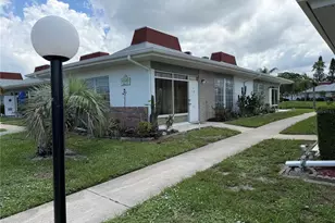 4340 Tahitian Gardens Cir, Holiday, FL 34691 - Photo 2
