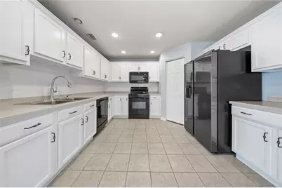 9515 Simeon Drive, Land O Lakes, FL 34638 - Photo 8