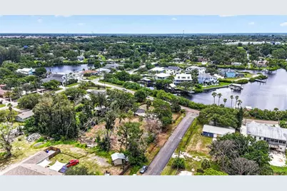 409 1st Avenue NW, Ruskin, FL 33570 - Photo 32