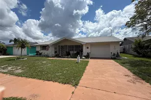 1332 Flotilla Dr, Holiday, FL 34690 - Photo 2