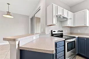 12225 Country White Cir, Tampa, FL 33635 - Photo 16