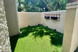 13001 Arborview Pl, Tampa, FL 33618 - Photo 10