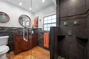 1211 Russell Dr N, Saint Petersburg, FL 33710 - Photo 28