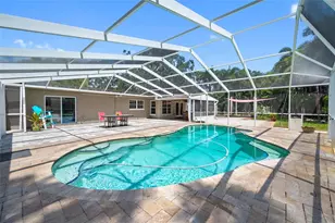 1211 Russell Dr N, Saint Petersburg, FL 33710 - Photo 36