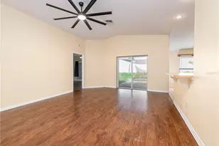 37154 Highland Bluff Cir, Dade City, FL 33523 - Photo 12