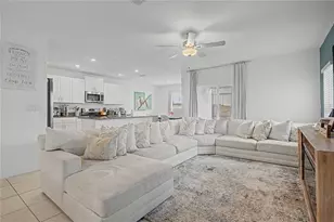 6357 Beverly Hls Dr, Zephyrhills, FL 33541 - Photo 8