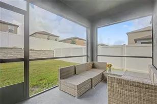 6357 Beverly Hls Dr, Zephyrhills, FL 33541 - Photo 10
