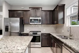 13542 Circa Crossing Dr, Lithia, FL 33547 - Photo 10