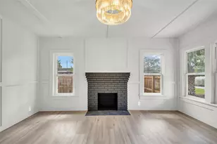 5355 2nd Ave S, Saint Petersburg, FL 33707 - Photo 2