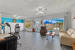 12000 4th St E, Treasure Island, FL 33706 - Photo 22